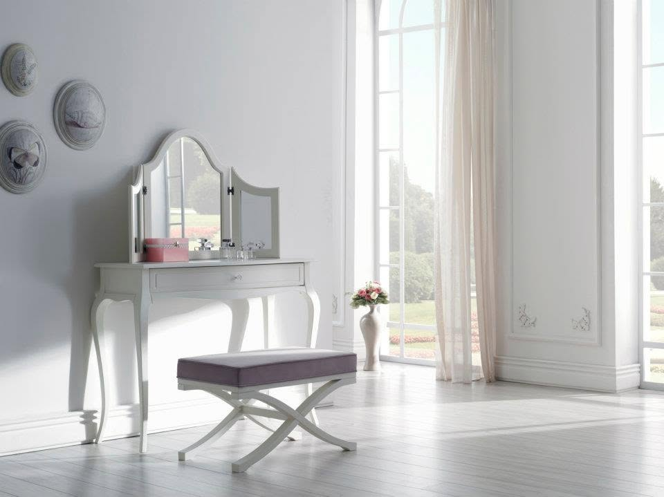 Joyce Elizabeth Home Collection / Dressing table